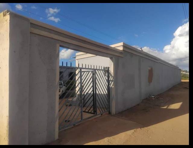 40 BEDROOM APARTMENT FOR SALE IN MANKWENG